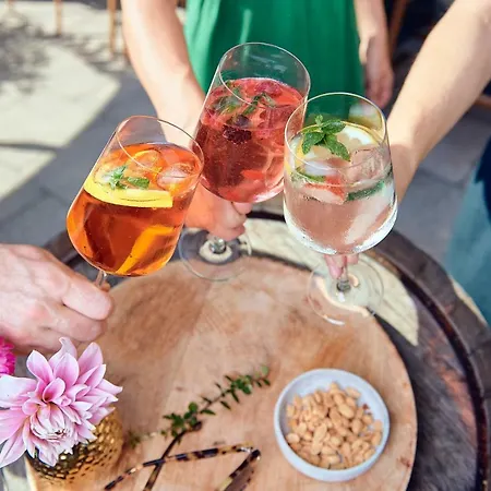 Blasers Restaurant Chocolat ホテル フルティゲン